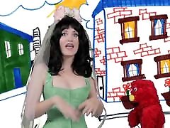 Katy Perry - Hot n Cold mommy blows son