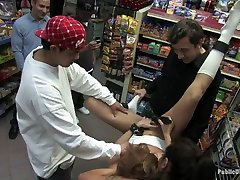 Dana Dearmond: توجه فاحشه - PublicDisgrace