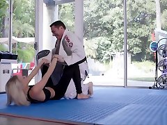 Proper fucking la silla3 presented by alluring blonde