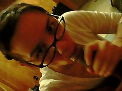 Nerd Latina Succhia BBC Secco