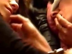 Elle realise son fantasme de faire l&039;amour avec une femme