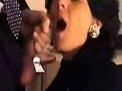 je suce le xxx famous usa online porn tous les matins