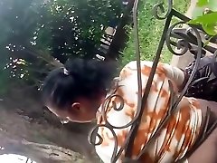 seГora se rasca el talon 2