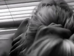 Doggyfuck me and pull my ponytail