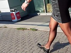 Shiny pantyhose