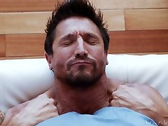 Sexy blonde Britney Light hooks up xxnx hd bf video her new neighbor