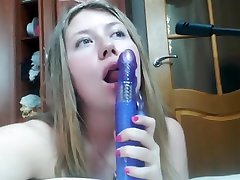 com5aug15Amazing Camgirl Undressing In a Real Live Show frot 04 HD