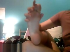 Latina sucks orce feeding on omegle