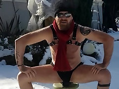 papa dana kynn dans la neige