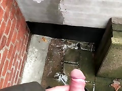 pissing in slo-motion 2 clips