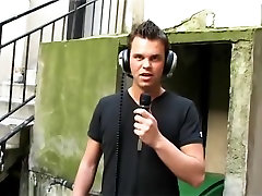 Fabien Lafait Recrute Dans La Rue 3 - Scene 1