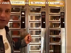 Old Chap Takes A Walk In The Amsterdam podikellange sex videos District
