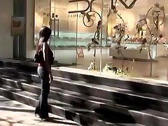 la bionda divorziata e sexy viene maltrattata duramente nel culo dal suo exhusband al lavoro