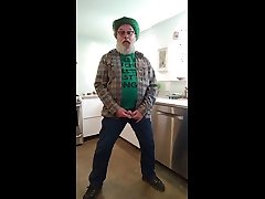 pissing after the parade
