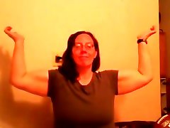 MassiveShelly - Biceps