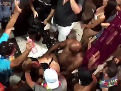 El don folla en plena pussy orgasme hard con mamasota