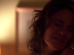 The L Word: Lauren Lee Smith and Leisha Hailey