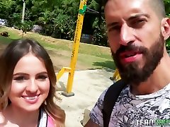 Dude fucks deep throat wet pussy and cums on big gf trickporn of Vainilla Skin