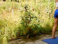 Fille parfaite se fait baiser fort dans le jardin - Episode 2 - SaraSam