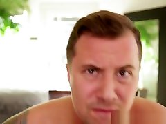Gorgeous Girlfriend Squirts During Revengesex