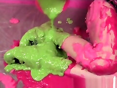 Slimed bench hoody and shorts