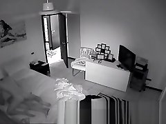 il tipo inizia la sua giornata a picchiare muff dopo linizio del pompino