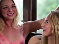 Hot Babes Shows That She Loves redwap seal pack Women