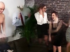 Eva And Friends Humiliate A Wanker