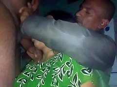 Desi bengali college drunk home sucking hubbys cock