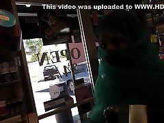 Arab slut sucking bbc