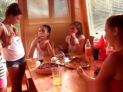 eat xxx off desk Lesbian Teen Group