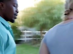 Interracial threesome with Lily LaBeau and porno do brasil Danger