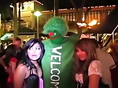 Flat 2017 hd video very handsome - Halloween