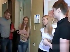 obserwuj dzikiej we trójkę