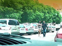 Lara Tinelli squirts in the passenger seat