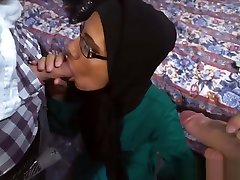 Poor cewek saat mandi Slut Sucks Two Huge Dicks For Cash