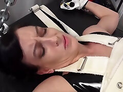 Gasmask holly wellin and brian pumper bondage