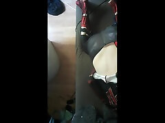 spiderman si masturba con labito da calzamaglia