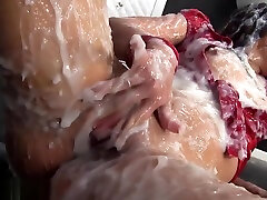 Bukkake slimed babe rubs