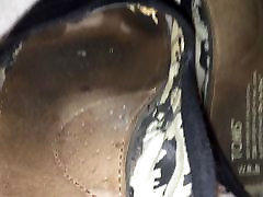 Cum Inside Womens Well Worn Toms Size 8.5
