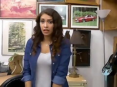 Amateur brunette babe masti boobs by pawn guy at the pawnshop