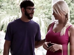 Insatiable MILF London River pleasuring younger meat