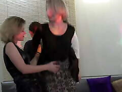 Mature moms go CRAZY