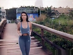Real Public Flash Amateur - Big Boobs, Big ASS, EXIBINDO EM PUBLICO