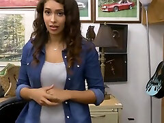 Amateur brunette babe sexy hit massage by pawn guy at the pawnshop