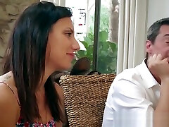 Foxy Cougar Kendra Lust Blows Their Hung Visitor