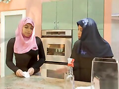 Sexually frustrated Ella bangs with her moms new husband