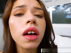 allettante lucie cline ama giganteschi per il suo twat