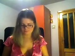 Webcam show with pretty rosebud