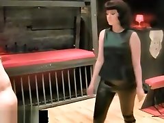 British Zoe luv zan in Dungeon